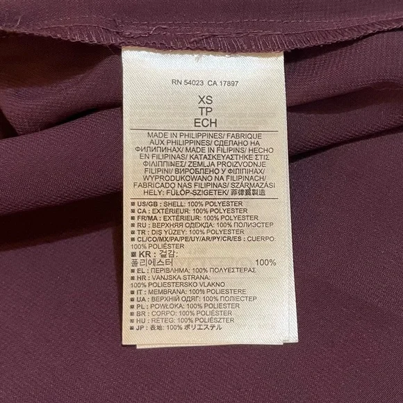 🌹 Banana Republic Sleeveless Blouse - Picture 7 of 10